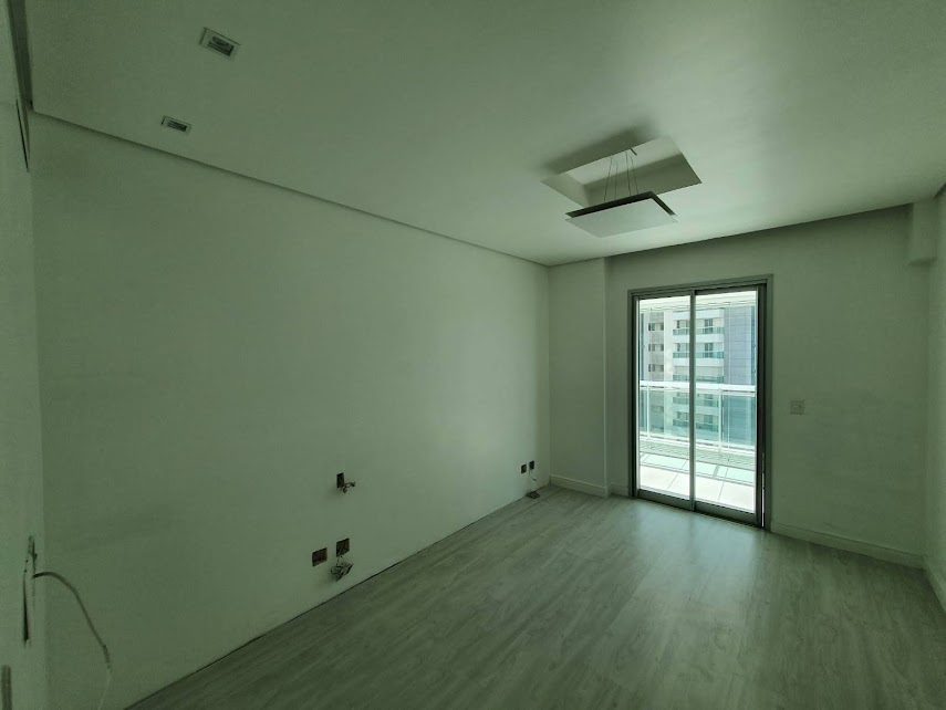 Imagem Apartamento com 4 Quartos à Venda, 402 m²em Barra da Tijuca - Rio de Janeiro Imagem Apartamento com 4 Quartos à Venda, 402 m²em Barra da Tijuca - Rio de Janeiro