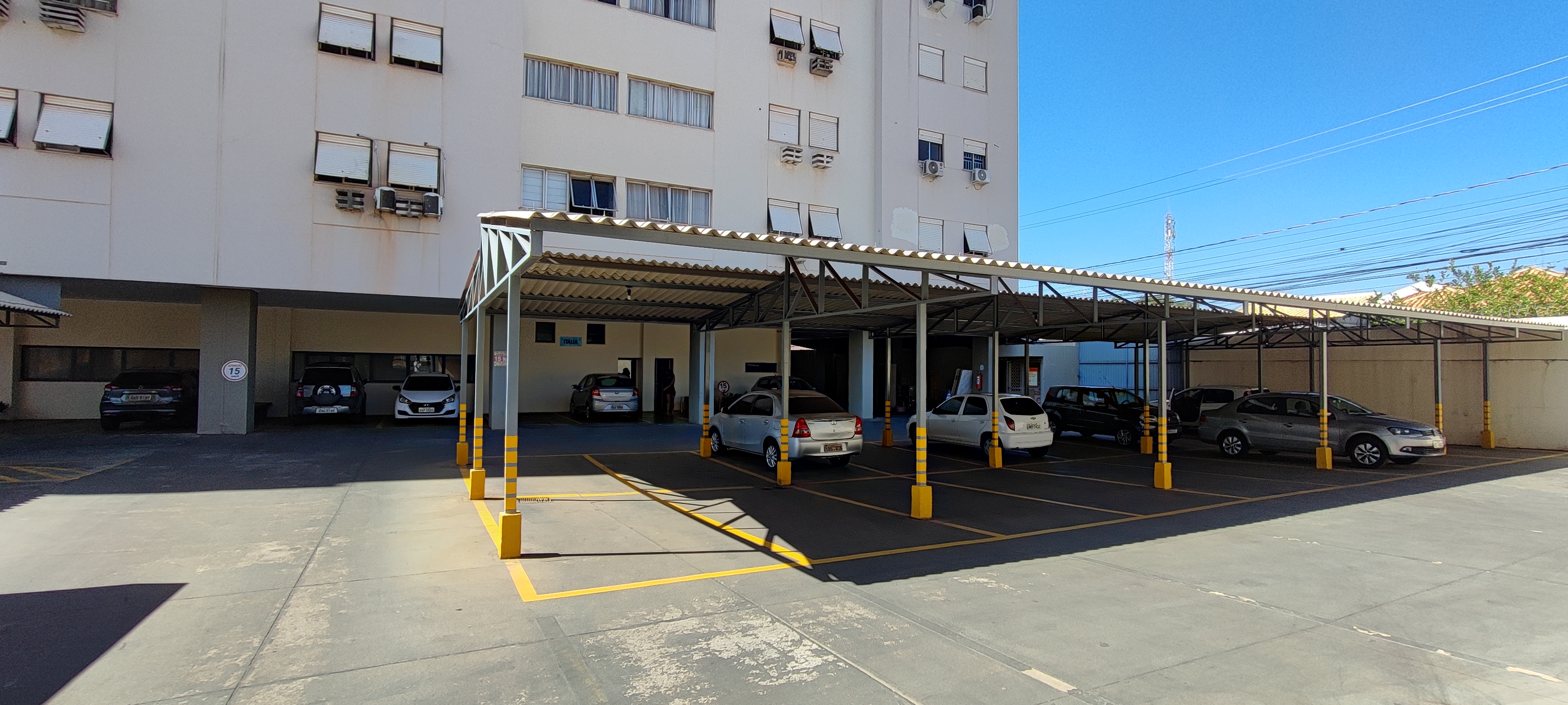 Imagem Apartamento com 2 Quartos para Alugar, 78 m²em Centro - Campo Grande