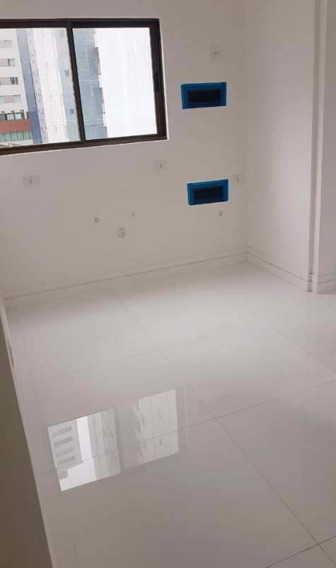 Imagem Apartamento com 3 Quartos à Venda, 110 m²em Centro - Balneário Camboriú