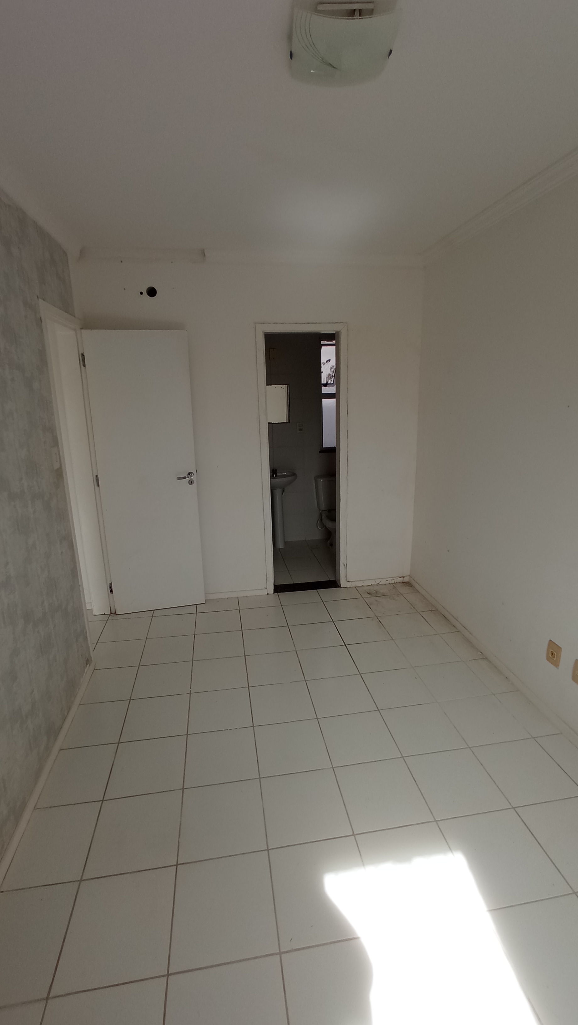 Imagem Apartamento com 2 Quartos à Venda, 55 m²em Vila de Abrantes (Abrantes) - Camaçari Imagem Apartamento com 2 Quartos à Venda, 55 m²em Vila de Abrantes (Abrantes) - Camaçari