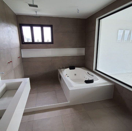 Imagem Casa com 5 Quartos à Venda, 480 m² em Barra da Tijuca - Rio de Janeiro