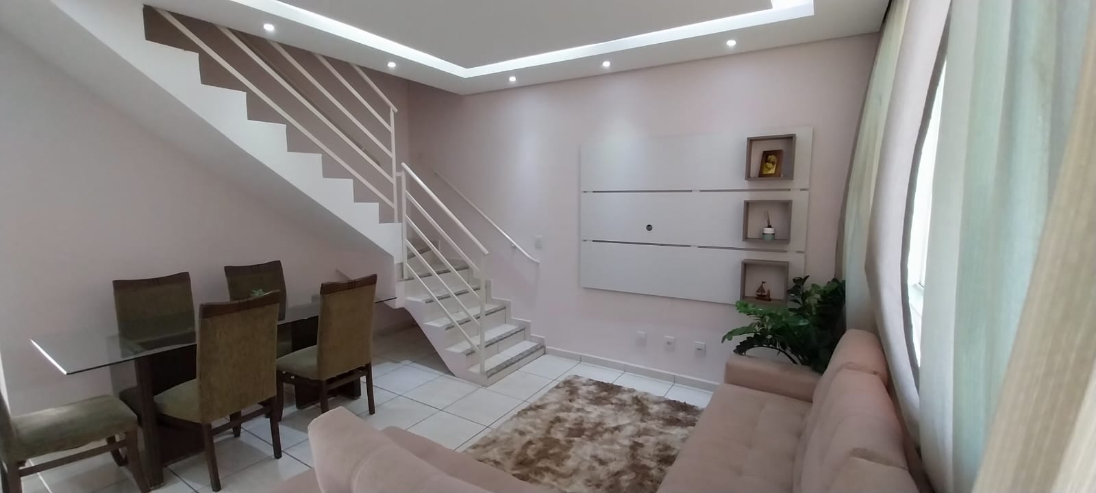 Casa com 2 Quartos à Venda, 98 m²em Bom Retiro - Betim