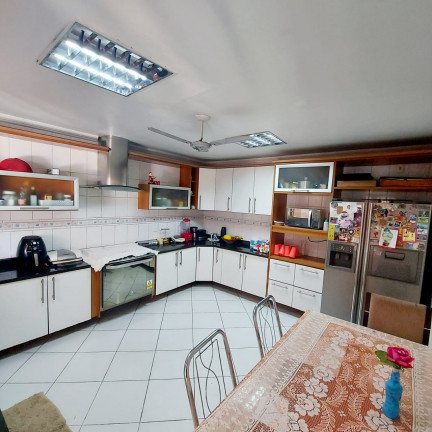 Imagem Casa de Condomínio com 4 Quartos à Venda, 300 m² em Flores - Manaus