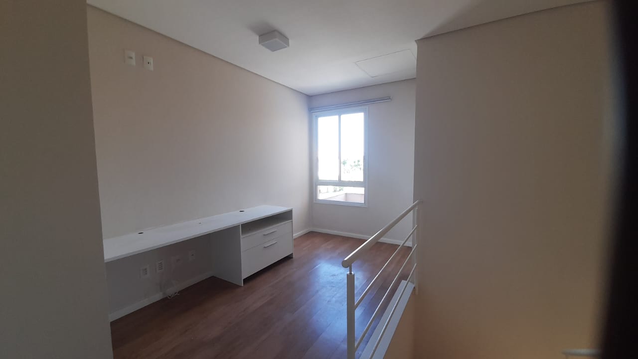 Imagem Casa de Condomínio com 3 Quartos à Venda, 211 m²em Chácaras Silvania - Valinhos Imagem Casa de Condomínio com 3 Quartos à Venda, 211 m²em Chácaras Silvania - Valinhos