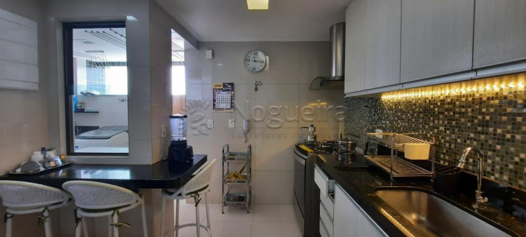 Imagem Apartamento com 5 Quartos à Venda, 118 m² em Bairro Novo - Olinda Imagem Apartamento com 5 Quartos à Venda, 118 m² em Bairro Novo - Olinda