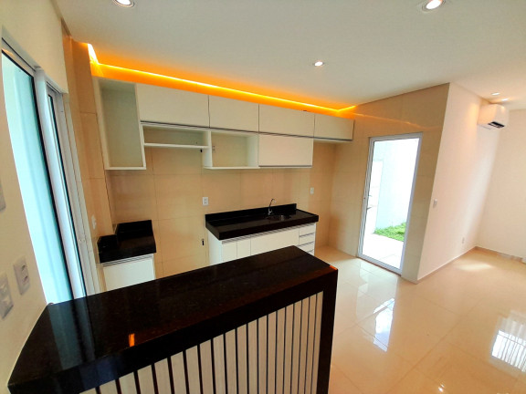 Imagem Casa de Condomínio com 3 Quartos à Venda, 96 m² em Urucunema - Eusébio