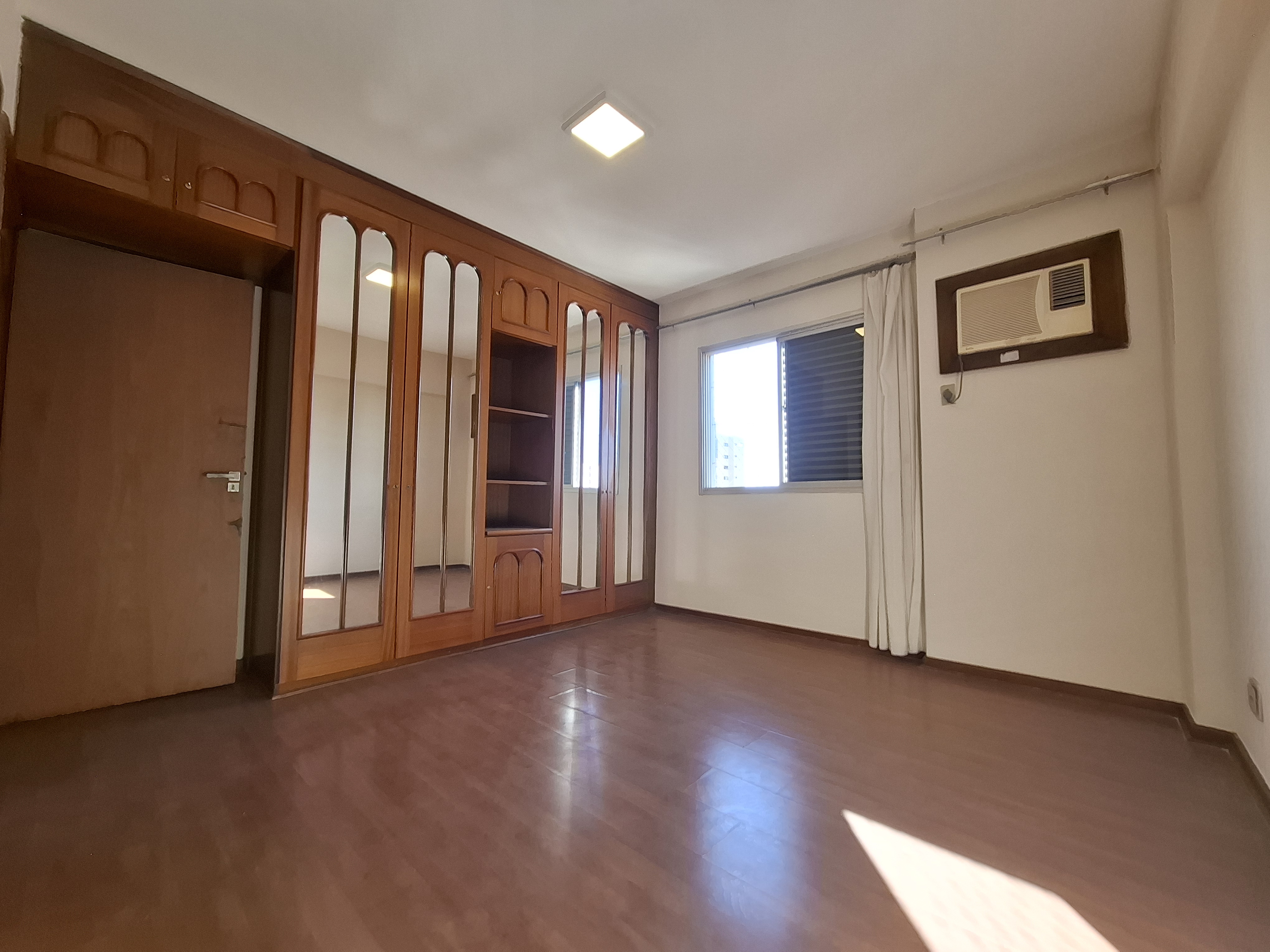 Imagem Apartamento com 4 Quartos à Venda, 149 m² em Centro - Campo Grande