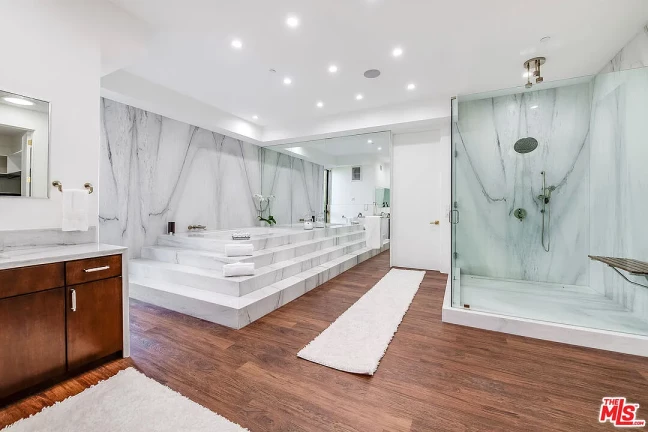 Imagem Casa de Condomínio com 5 Quartos à Venda, 796 m²em Alphaville Residencial Um - Barueri
