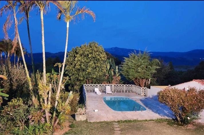 Imagem Chácara com 3 Quartos à Venda, 162 m² em Jardim Centenário - Atibaia