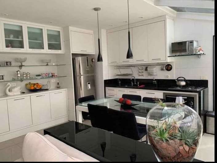 Imagem Apartamento com 2 Quartos à Venda, 80 m²em Batel - Curitiba