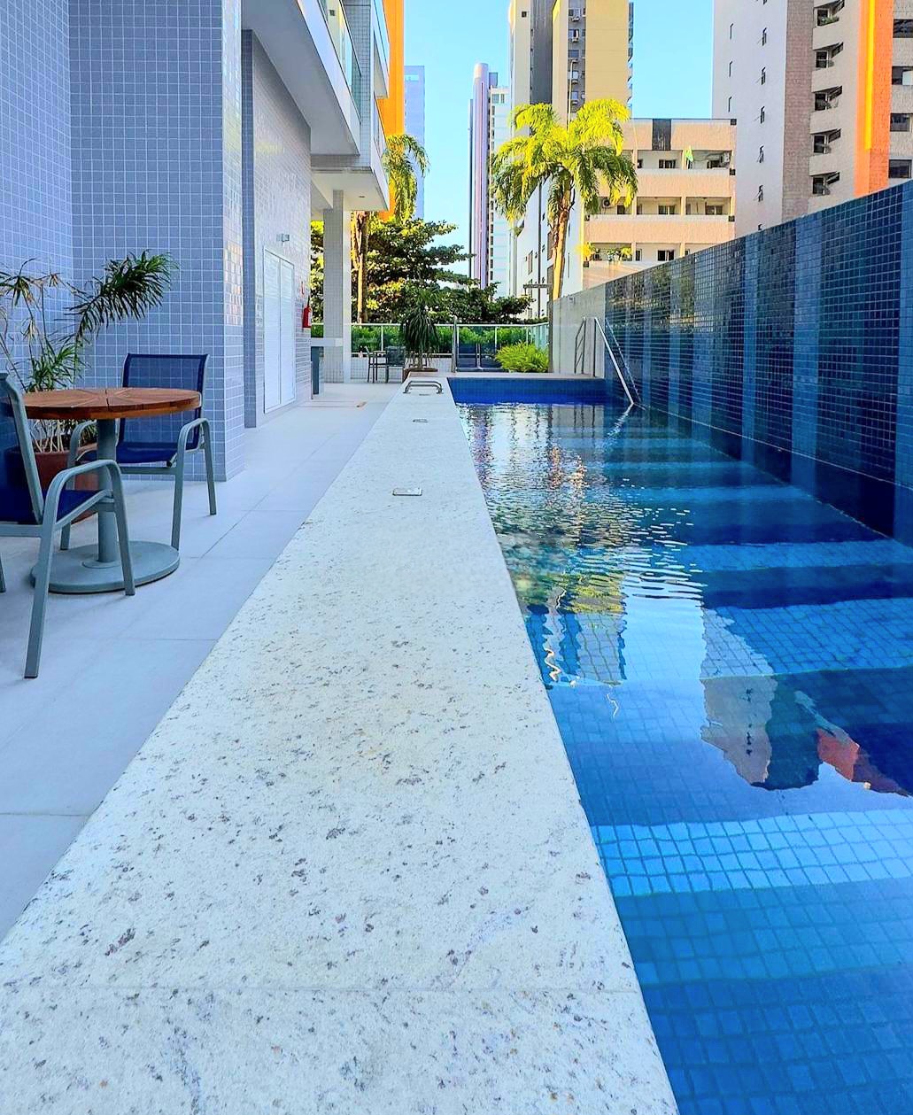 Imagem Apartamento com 2 Quartos à Venda, 55 m²em Meireles - Fortaleza