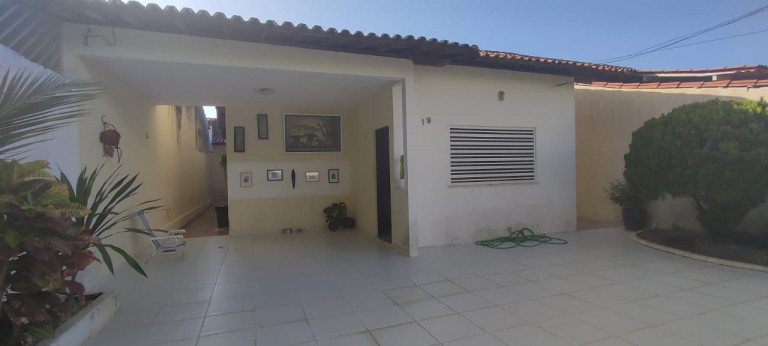 Casa de Condomínio com 3 Quartos para Alugar, 1 m² em Turu - São Luís