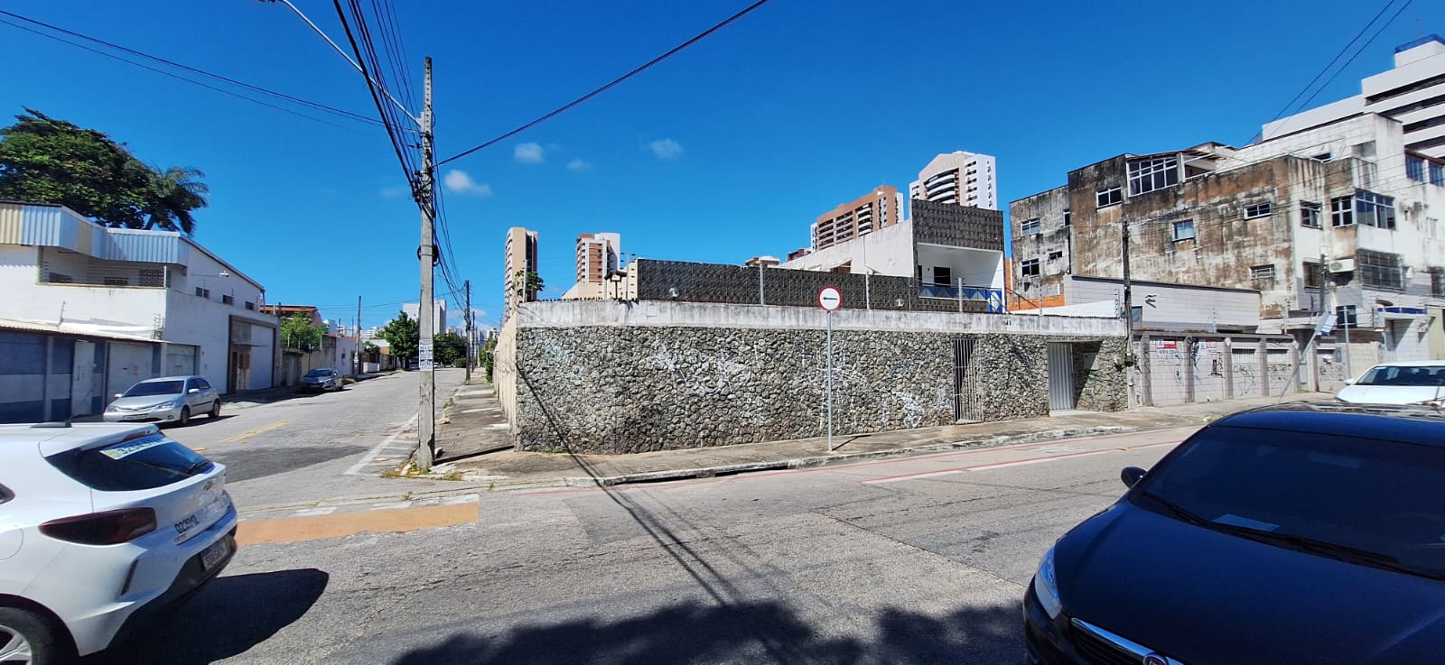 Imagem Casa com 3 Quartos à Venda, 320 m² em Varjota - Fortaleza Imagem Casa com 3 Quartos à Venda, 320 m² em Varjota - Fortaleza