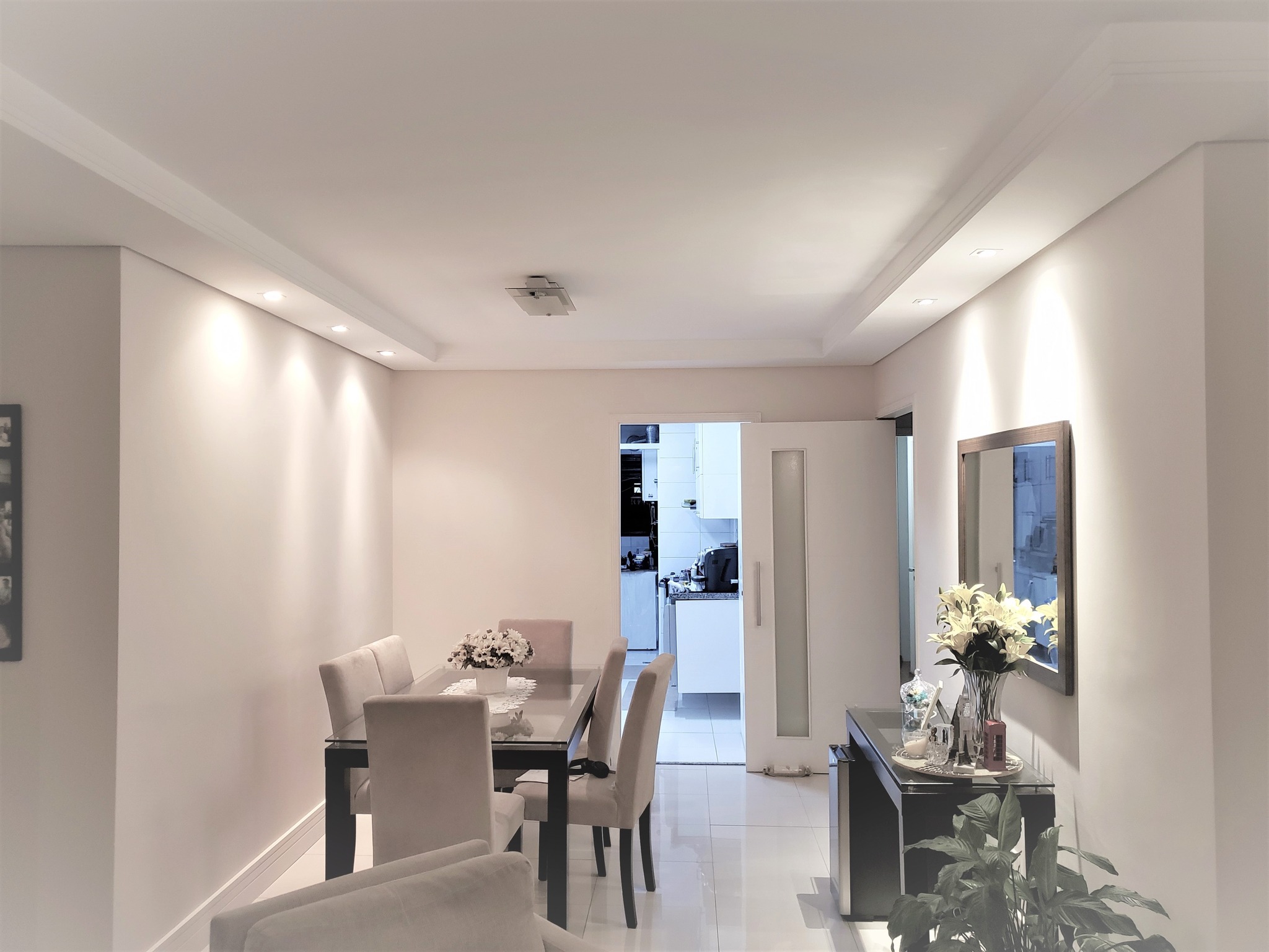 Imagem Apartamento com 3 Quartos à Venda, 103 m²em Moema - São Paulo