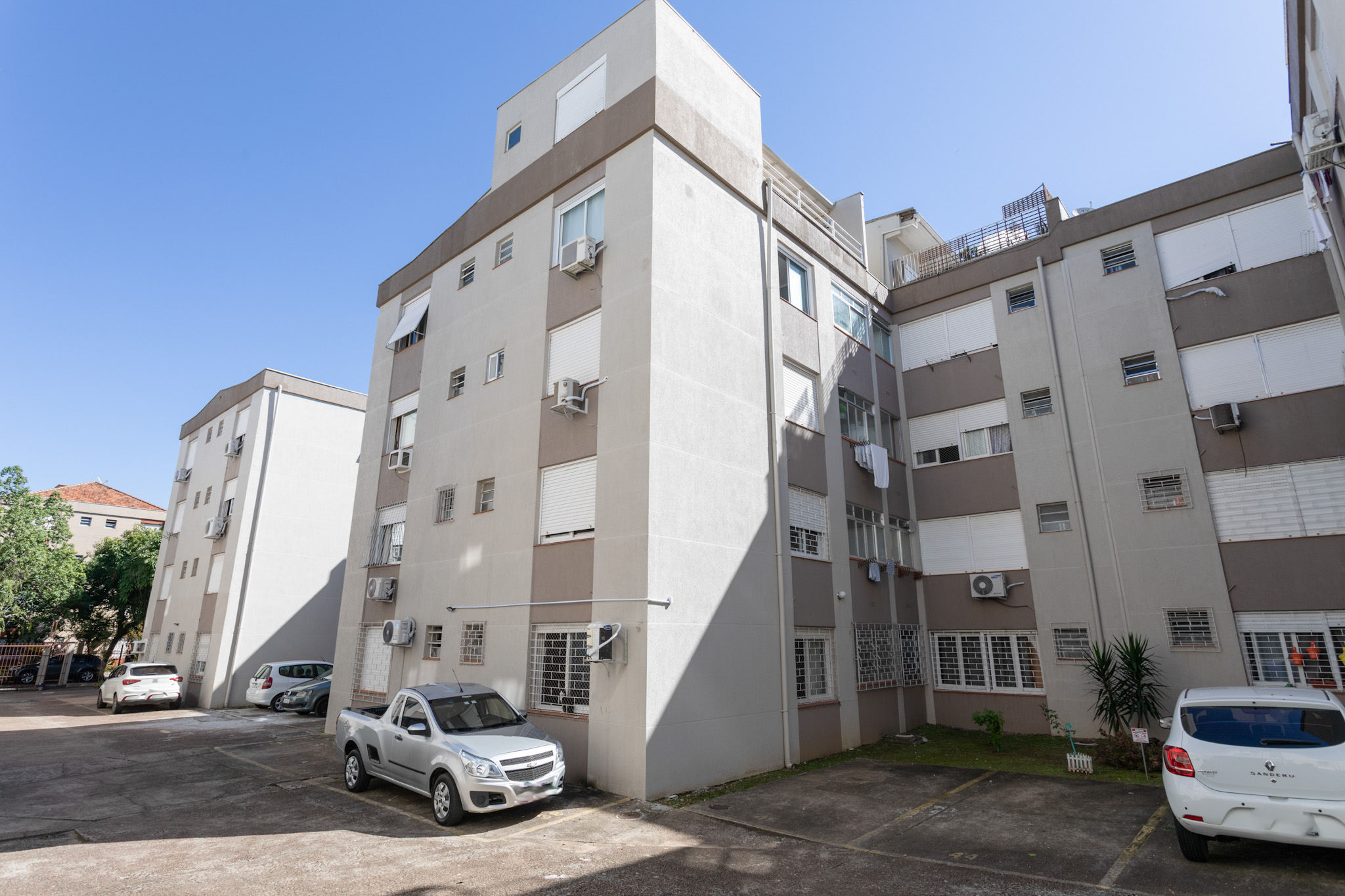 Imagem Cobertura com 2 Quartos à Venda, 80 m² em Vila Ipiranga - Porto Alegre Imagem Cobertura com 2 Quartos à Venda, 80 m² em Vila Ipiranga - Porto Alegre