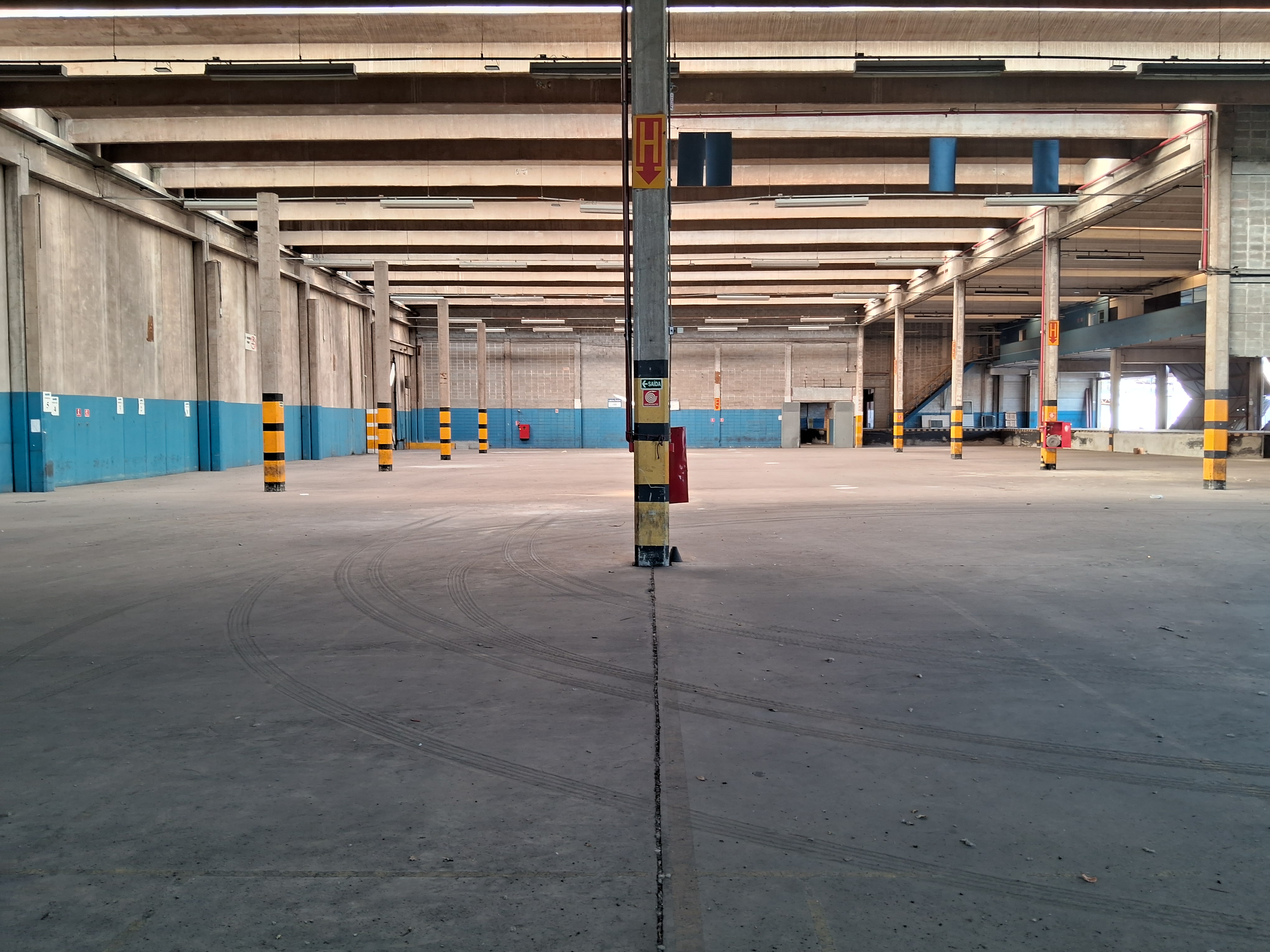 Imagem Galpão para Alugar, 5.000 m² em Remédios - Osasco Imagem Galpão para Alugar, 5.000 m² em Remédios - Osasco