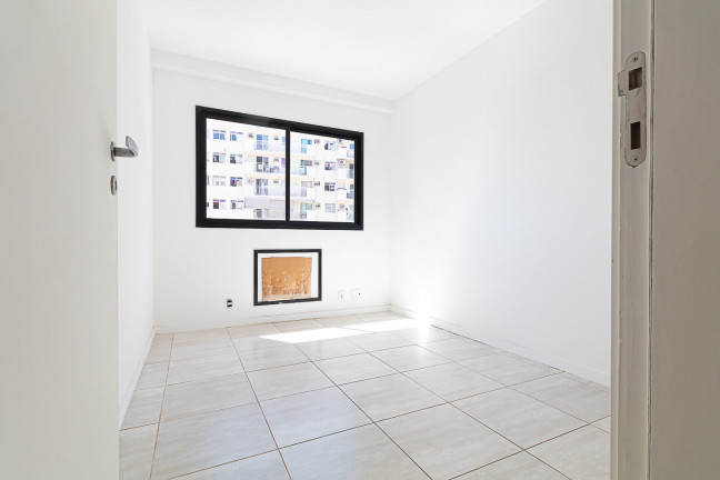 Imagem Apartamento com 3 Quartos à Venda, 90 m² em São Cristóvão - Rio de Janeiro Imagem Apartamento com 3 Quartos à Venda, 90 m² em São Cristóvão - Rio de Janeiro