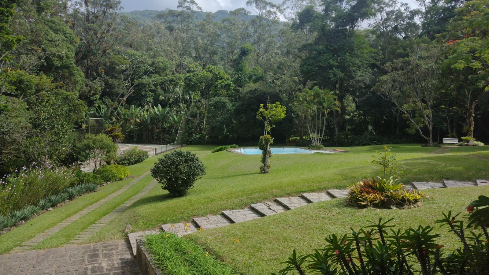 Imagem Casa com 6 Quartos à Venda, 300 m² em Bingen - Petrópolis Imagem Casa com 6 Quartos à Venda, 300 m² em Bingen - Petrópolis