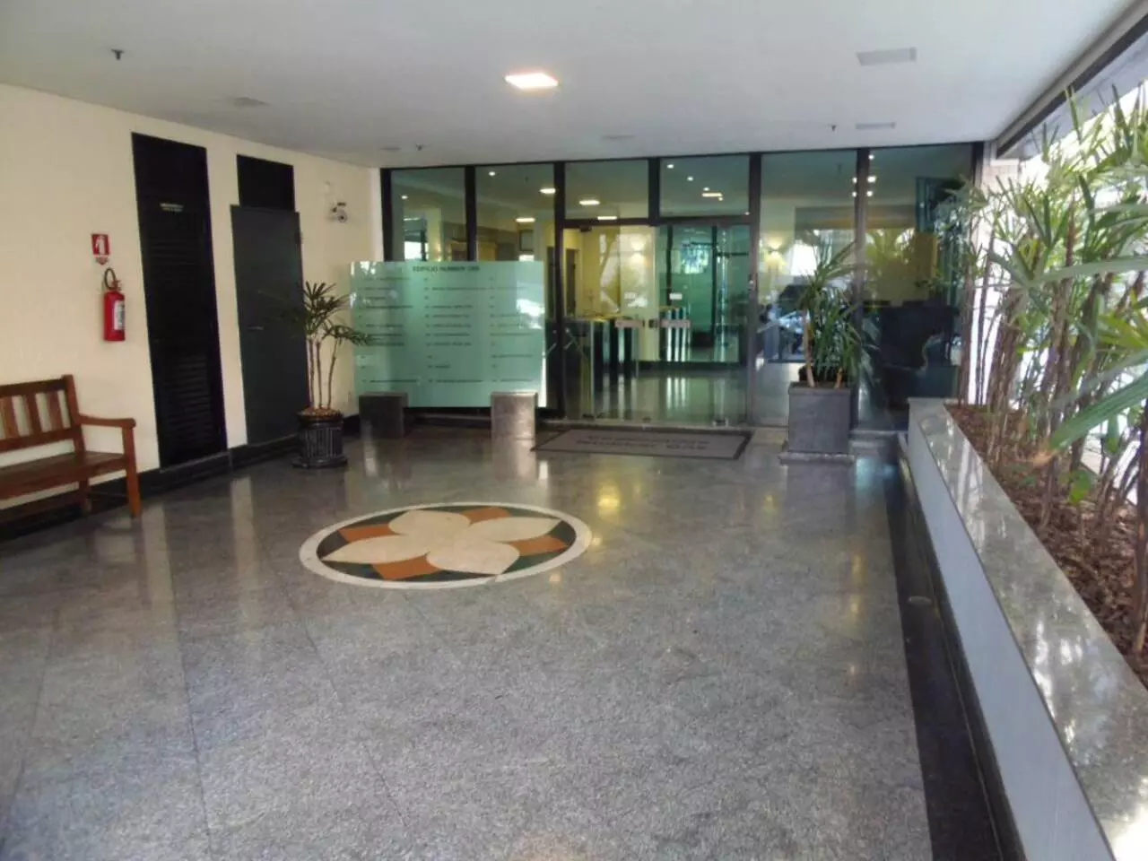 Imagem Sala Comercial à Venda ou Locação, 88 m²em Vila Olímpia - São Paulo Imagem Sala Comercial à Venda ou Locação, 88 m²em Vila Olímpia - São Paulo