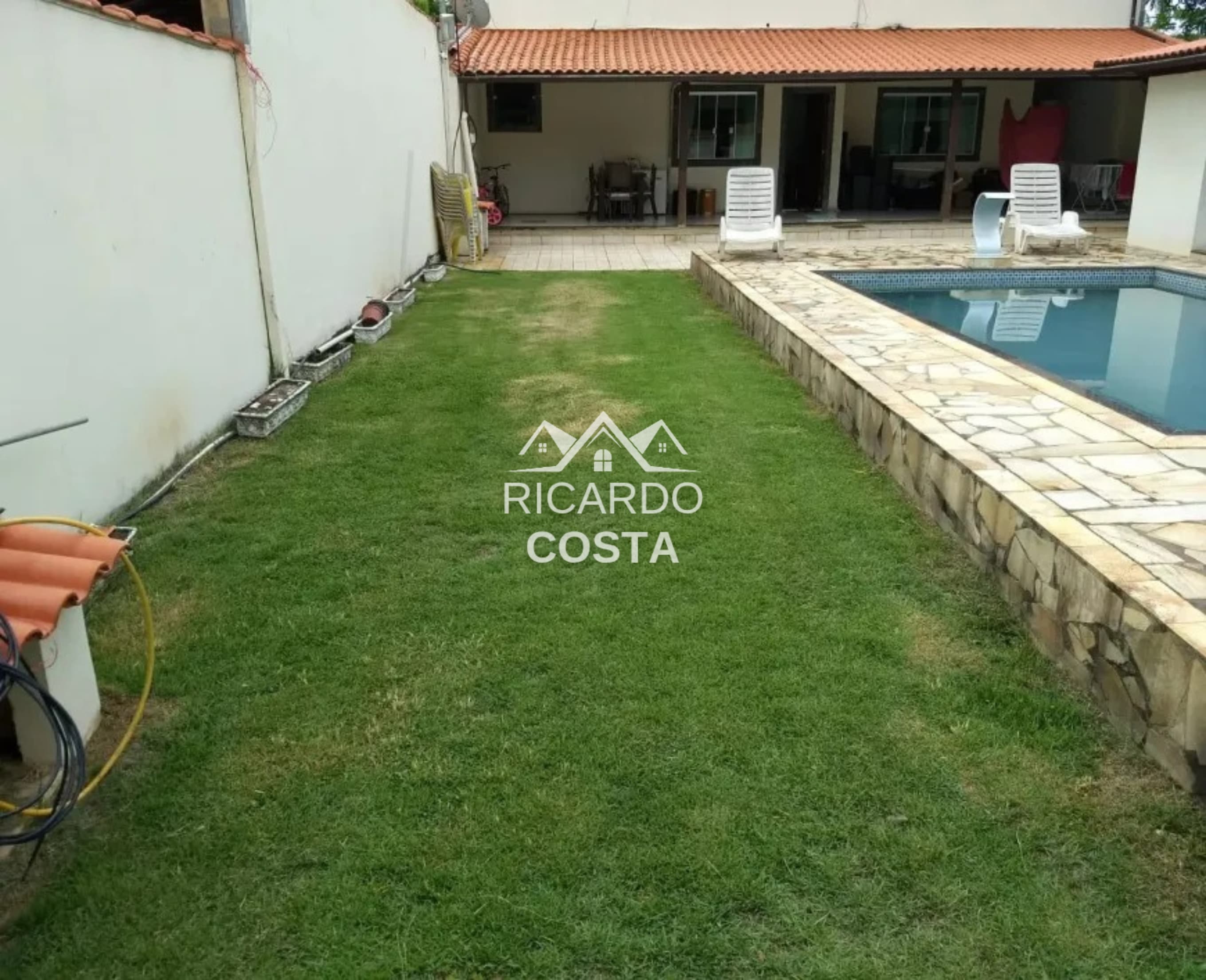 Imagem Casa com 2 Quartos à Venda, 197 m² em Ponta Negra (Ponta Negra) - Maricá