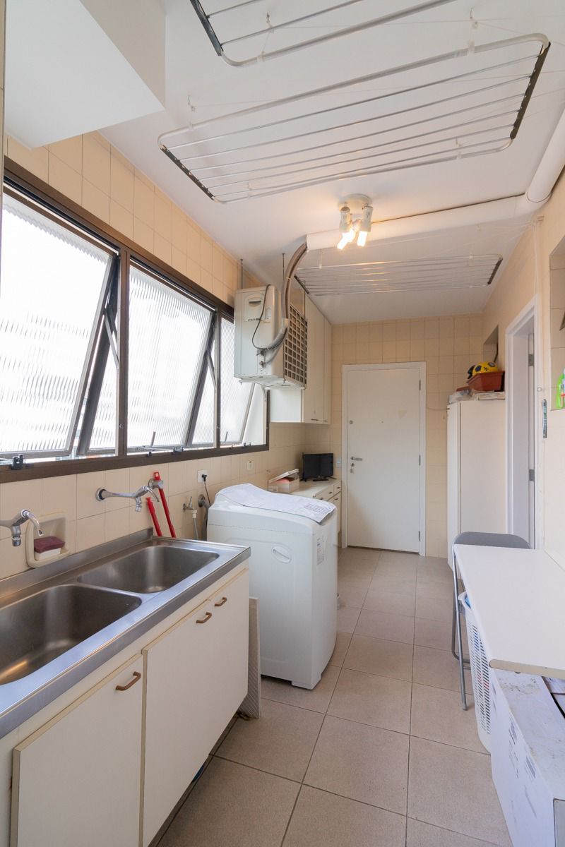 Imagem Apartamento com 3 Quartos à Venda ou Locação, 170 m² em Moema - São Paulo