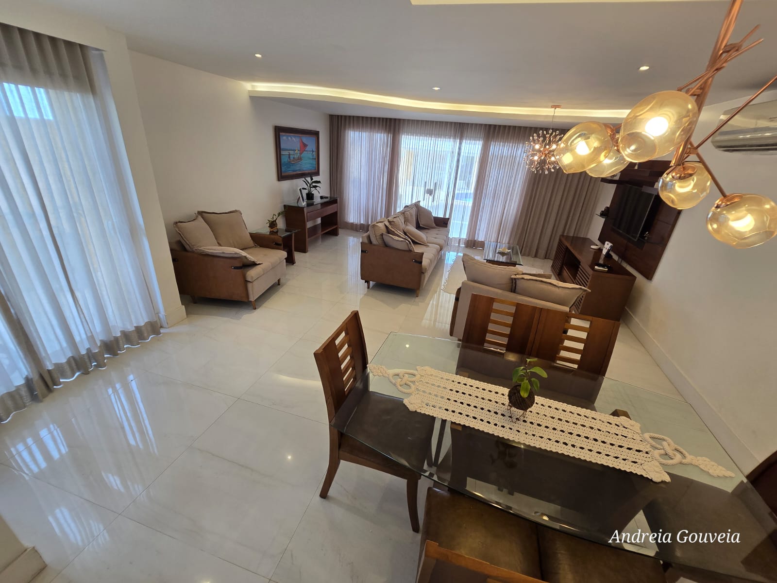 Imagem Casa com 5 Quartos à Venda, 268 m² em Recreio dos Bandeirantes - Rio de Janeiro Imagem Casa com 5 Quartos à Venda, 268 m² em Recreio dos Bandeirantes - Rio de Janeiro