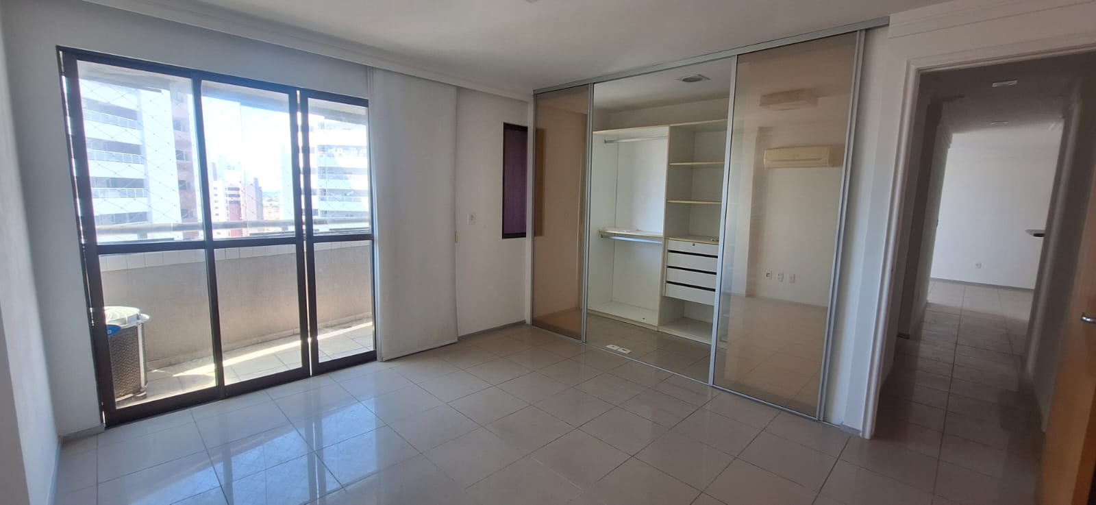 Imagem Apartamento com 3 Quartos à Venda, 90 m² em Cocó - Fortaleza Imagem Apartamento com 3 Quartos à Venda, 90 m² em Cocó - Fortaleza