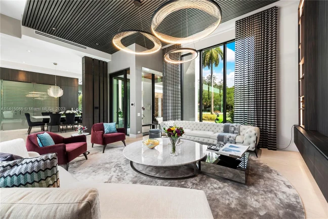Imagem Casa com 5 Quartos à Venda, 387 m²em Alphaville Residencial Um - Barueri