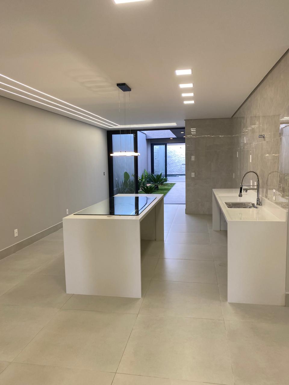Imagem Casa com 4 Quartos à Venda, 318 m² em Setor Habitacional Vicente Pires - Brasília Imagem Casa com 4 Quartos à Venda, 318 m² em Setor Habitacional Vicente Pires - Brasília