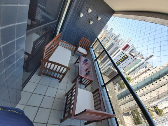 Apartamento com 3 Quartos para Alugar, 130 m² em Boa Viagem - Recife