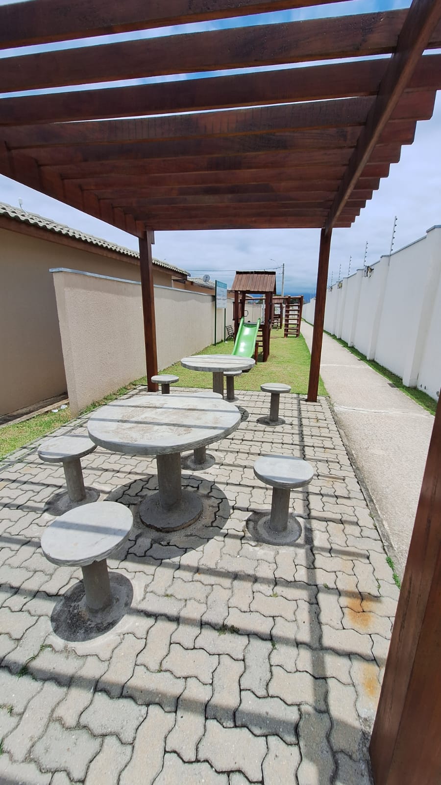 Imagem Casa com 2 Quartos à Venda, 44 m²em Vila São Benedito - Pindamonhangaba