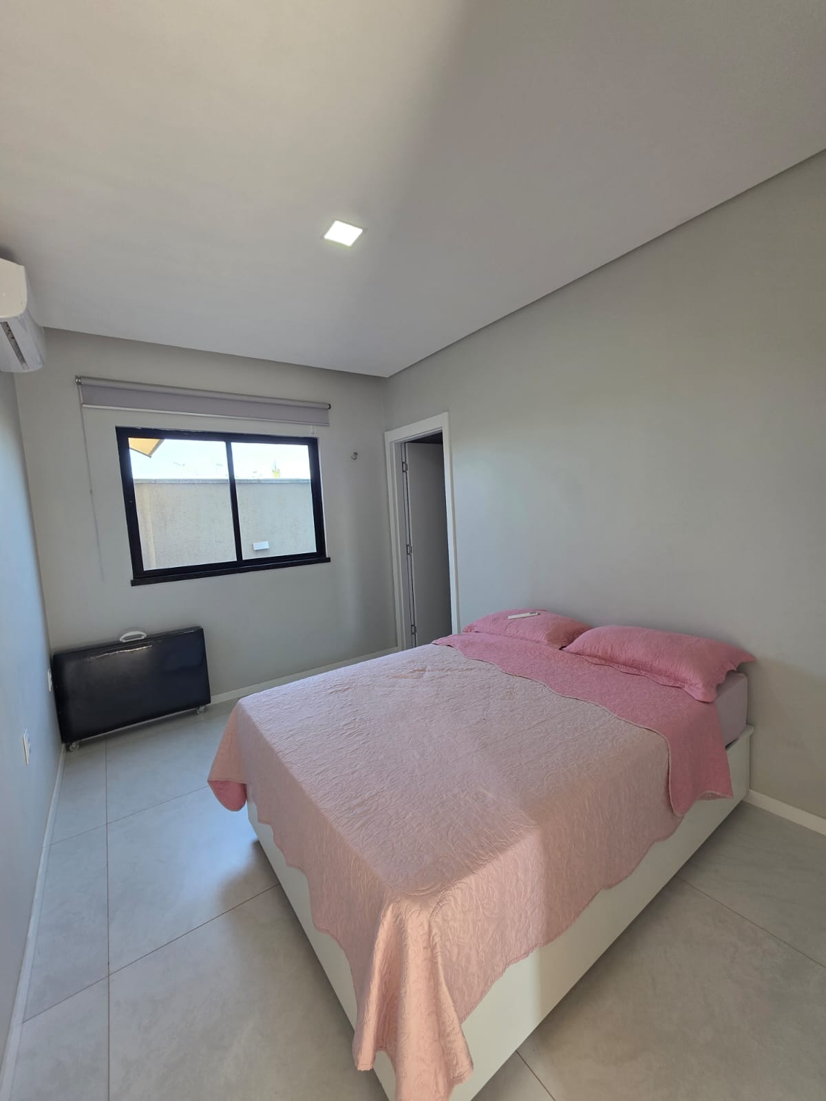 Imagem Casa de Condomínio com 4 Quartos à Venda, 190 m² em Cidade Alpha - Eusébio Imagem Casa de Condomínio com 4 Quartos à Venda, 190 m² em Cidade Alpha - Eusébio