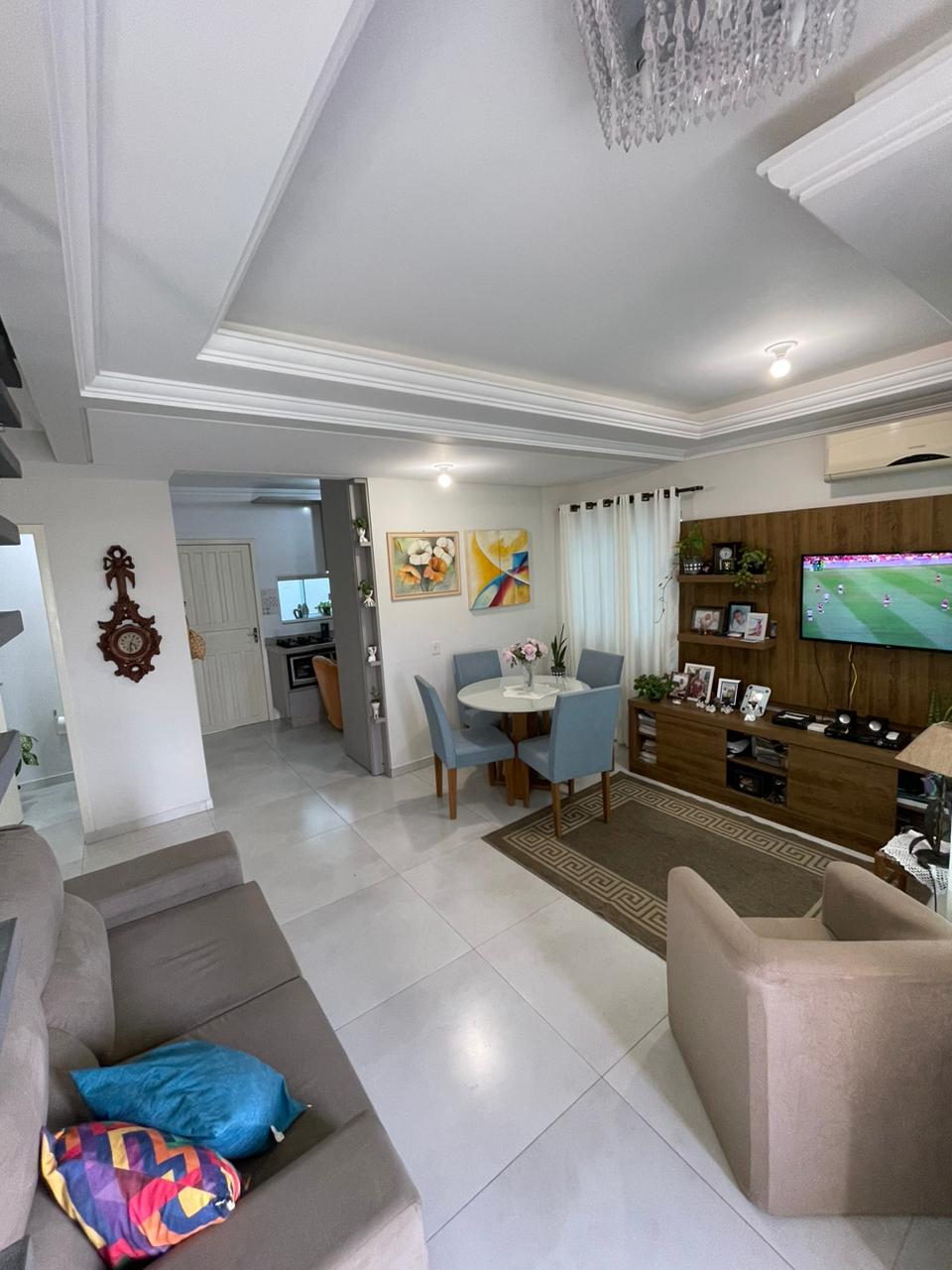 Imagem Sobrado com 2 Quartos à Venda, 90 m²em Ingleses do Rio Vermelho - Florianópolis