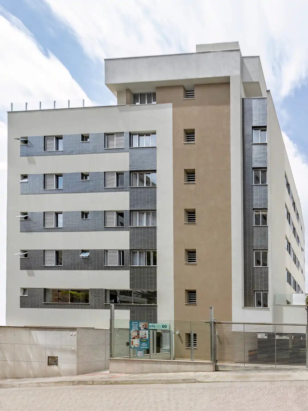 Imagem Apartamento com 3 Quartos à Venda, 67 m² em Santo Antônio - Belo Horizonte Imagem Apartamento com 3 Quartos à Venda, 67 m² em Santo Antônio - Belo Horizonte