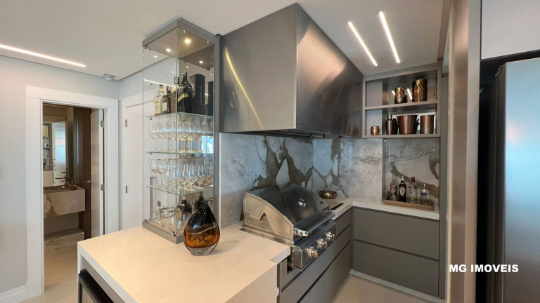 Imagem Apartamento com 3 Quartos à Venda,  em Centro - Balneário Camboriú