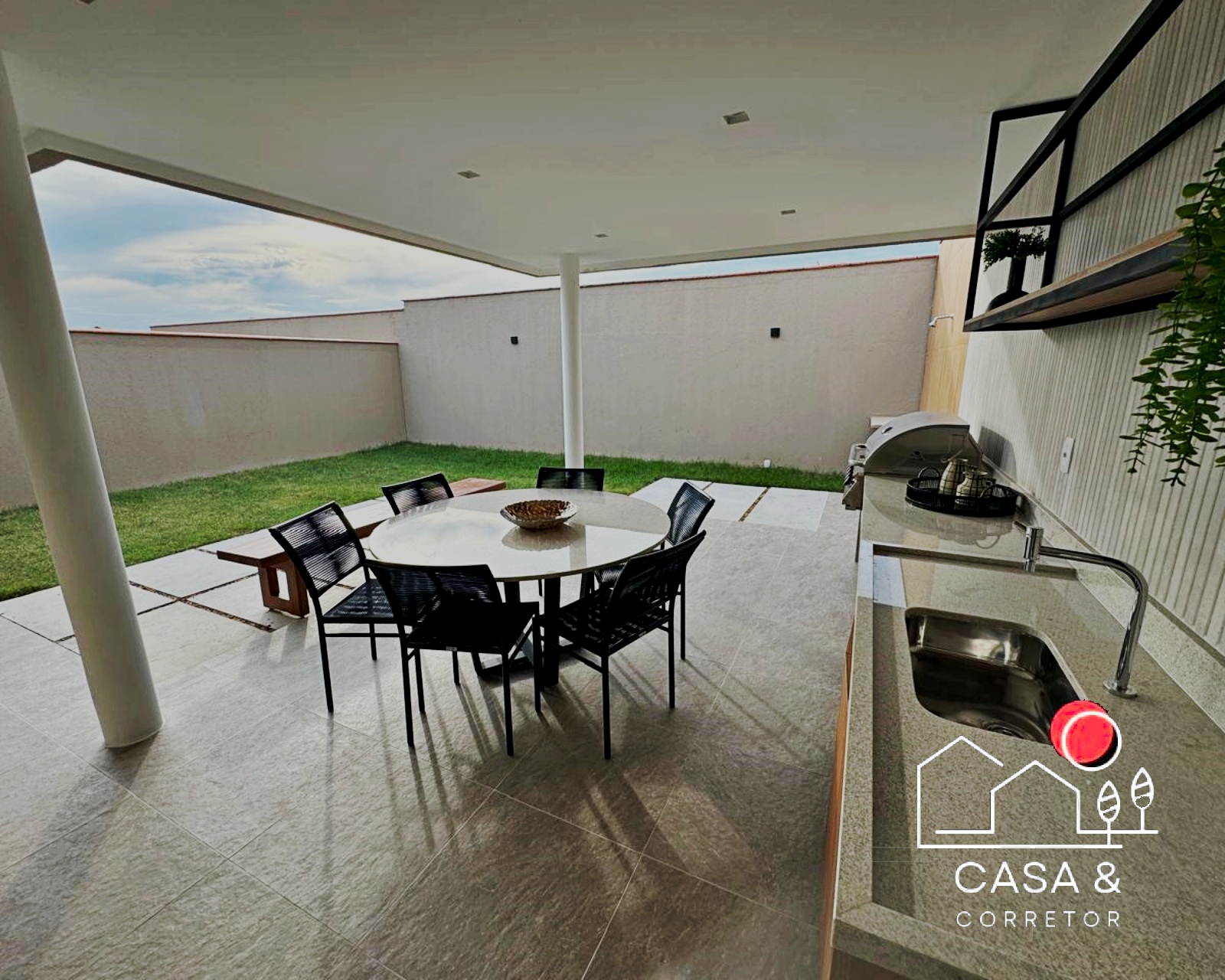 Imagem Casa de Condomínio com 3 Quartos à Venda, 258 m²em Flores - Manaus