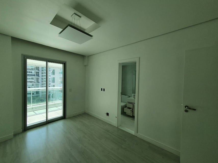 Imagem Apartamento com 4 Quartos à Venda, 402 m²em Barra da Tijuca - Rio de Janeiro Imagem Apartamento com 4 Quartos à Venda, 402 m²em Barra da Tijuca - Rio de Janeiro