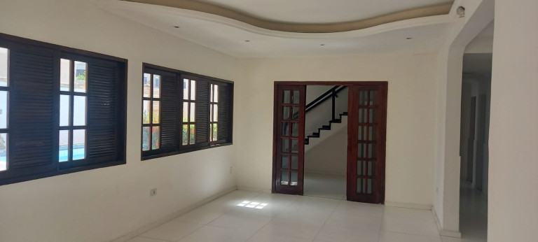 Imagem Casa com 6 Quartos à Venda ou Locação, 289 m² em Piedade - Jaboatão dos Guararapes