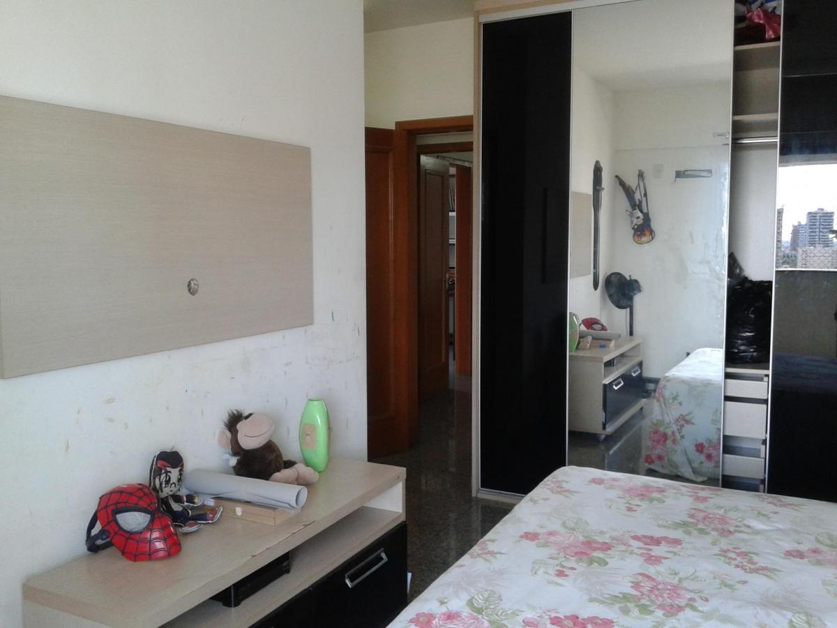 Imagem Apartamento com 3 Quartos à Venda, 217 m²em Cremação - Belém