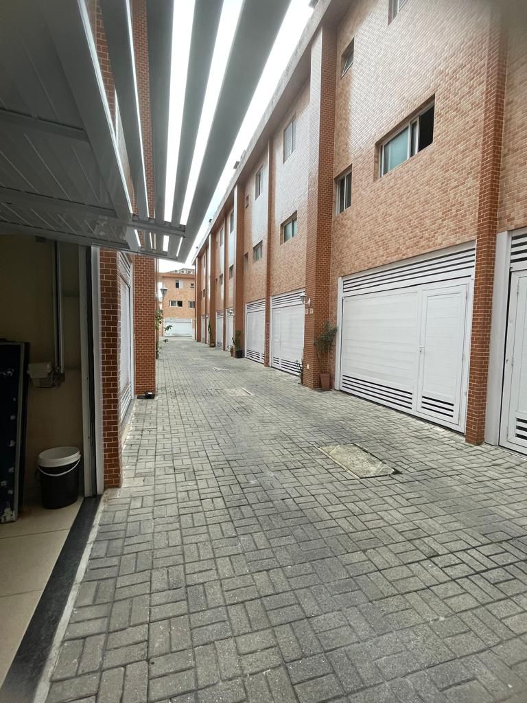 Imagem Casa de Vila com 3 Quartos à Venda, 124 m²em Marapé - Santos