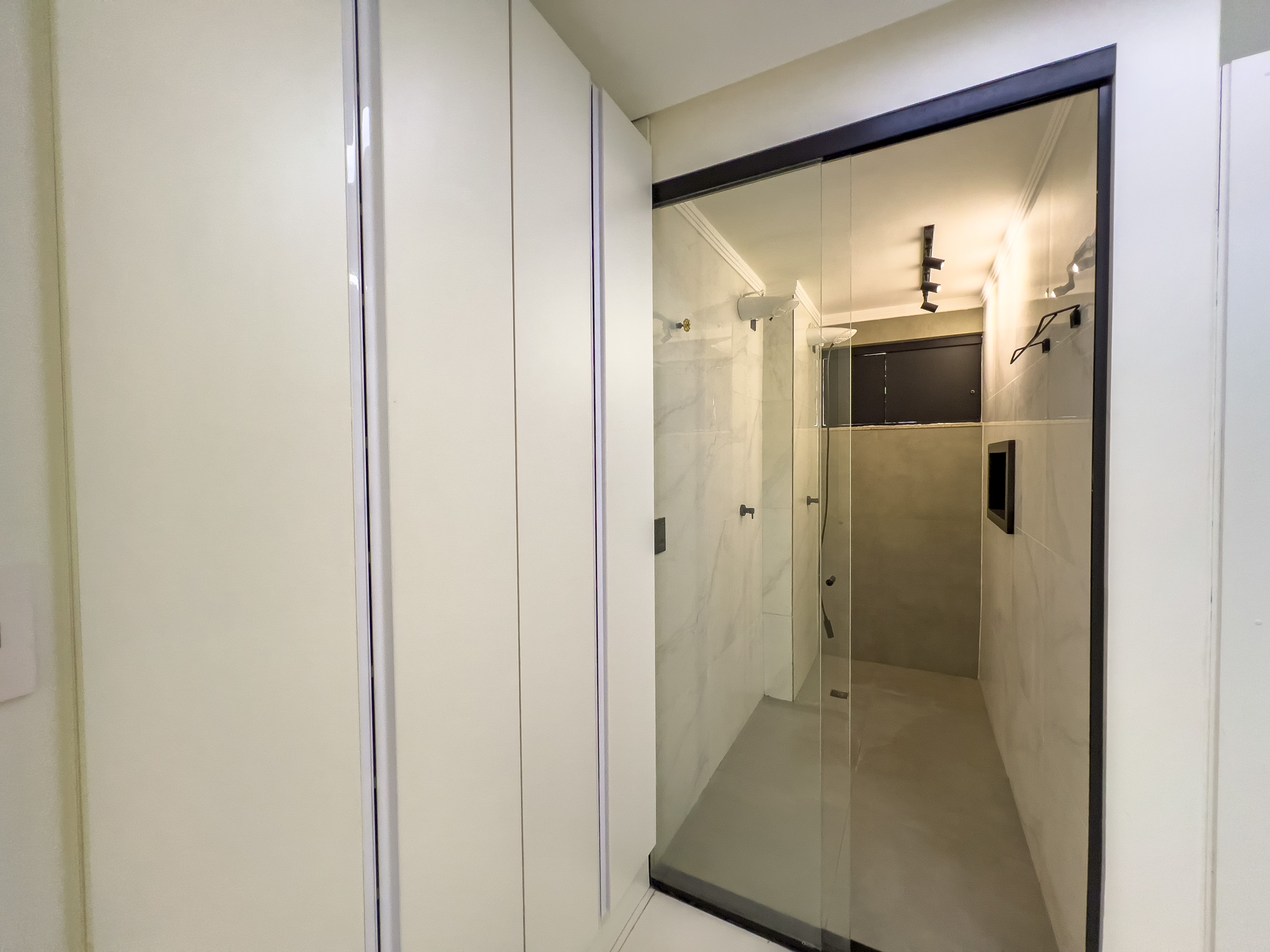 Imagem Apartamento com 2 Quartos à Venda, 108 m²em Setor Bueno - Goiânia