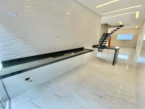 Imagem Sobrado com 3 Quartos à Venda, 110 m² em Guilhermina - Praia Grande Imagem Sobrado com 3 Quartos à Venda, 110 m² em Guilhermina - Praia Grande