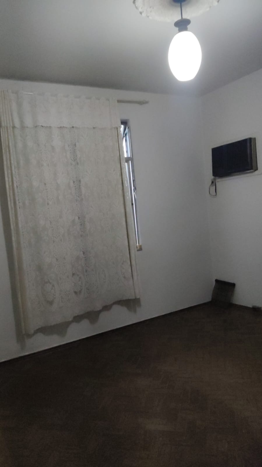 Imagem Casa com 2 Quartos para Alugar, 130 m²em Jardim Guanabara - Rio de Janeiro Imagem Casa com 2 Quartos para Alugar, 130 m²em Jardim Guanabara - Rio de Janeiro