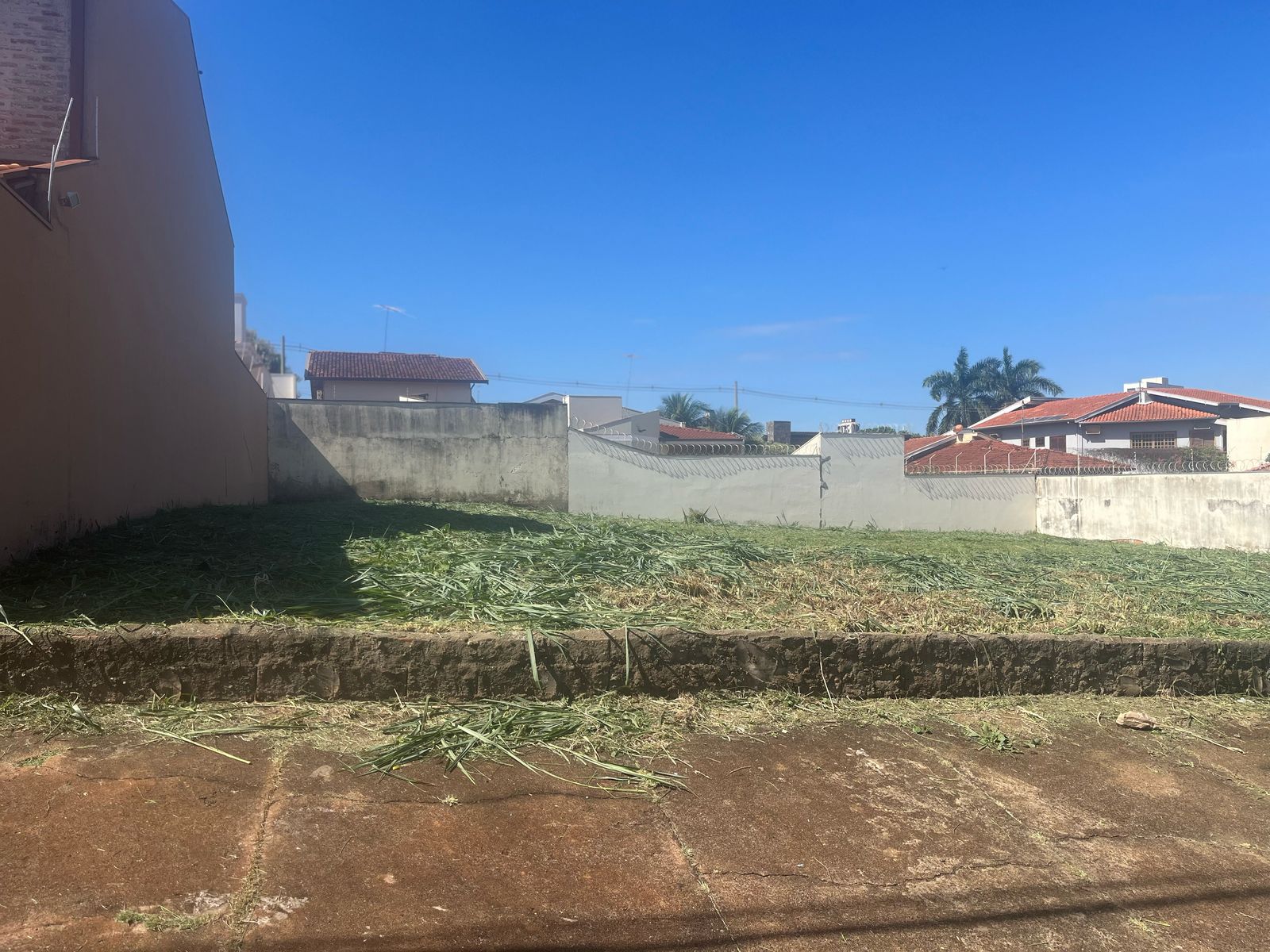 Imagem Terreno à Venda, 350 metro em Vila Ana Maria - Ribeirão Preto Imagem Terreno à Venda, 350 metro em Vila Ana Maria - Ribeirão Preto