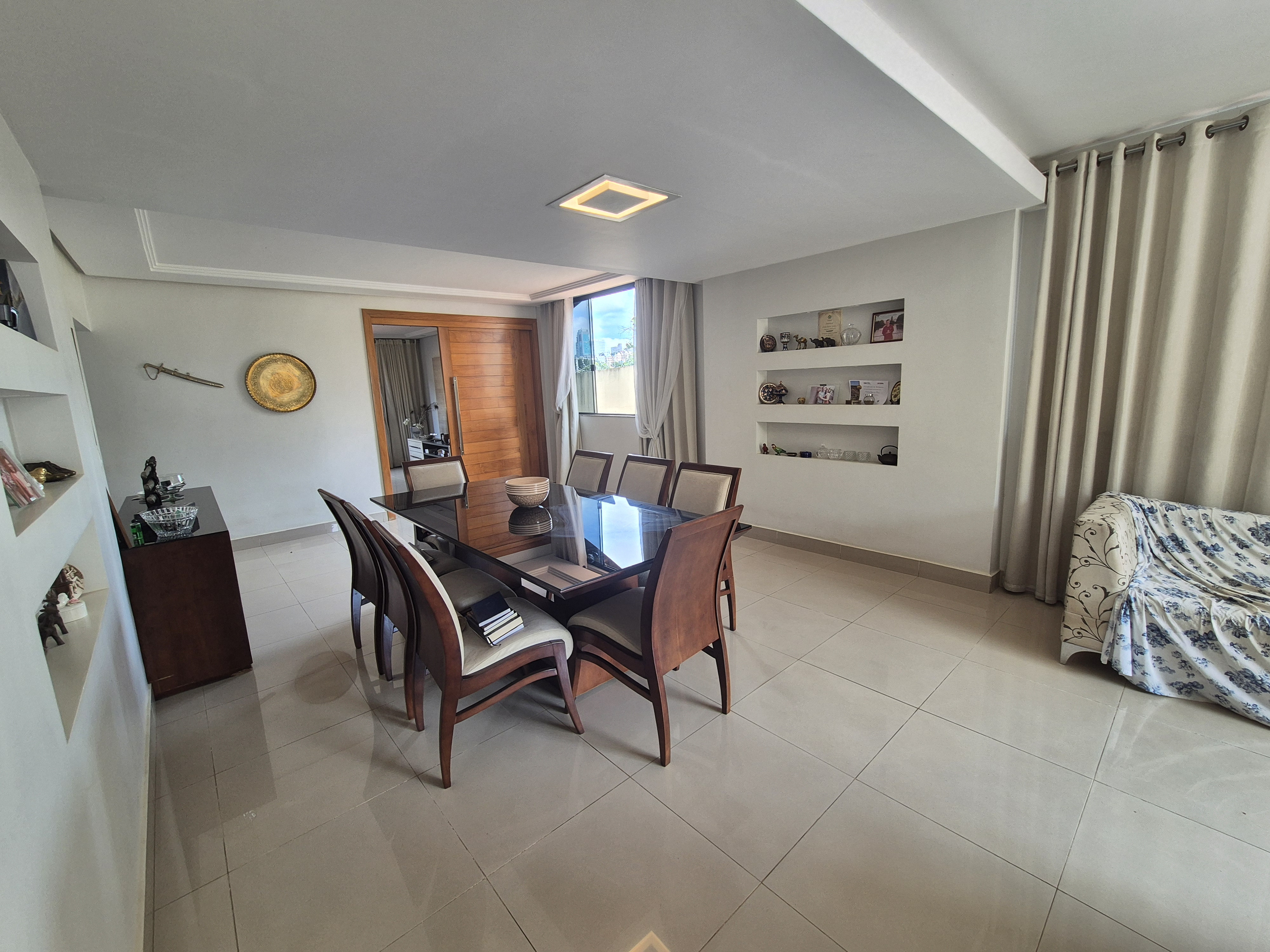 Imagem Casa com 4 Quartos para Alugar, 330 m² em Jardim Goiás - Goiânia Imagem Casa com 4 Quartos para Alugar, 330 m² em Jardim Goiás - Goiânia