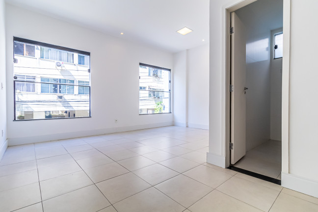 Imagem Casa com 6 Quartos à Venda, 677 m²em Laranjeiras - Rio de Janeiro