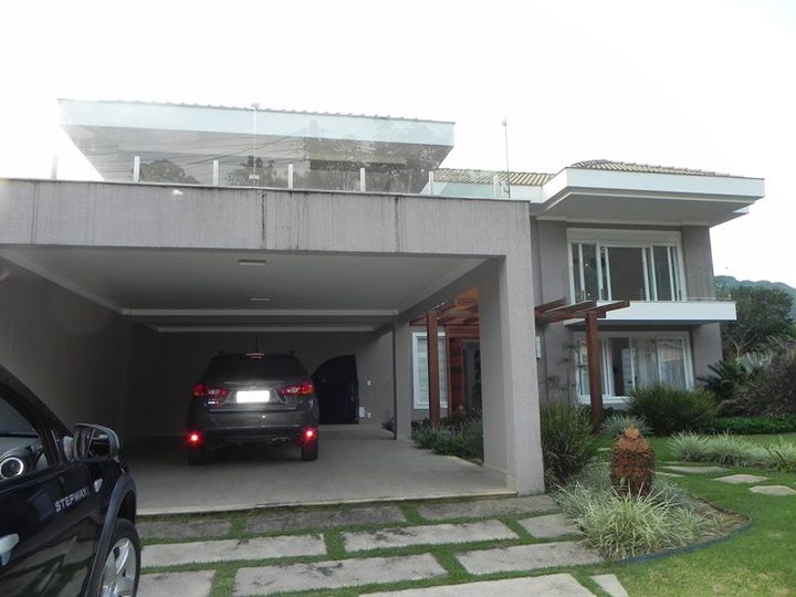 Imagem Casa de Condomínio com 5 Quartos à Venda, 500 m² em Várzea&nbsp; - Teresópolis