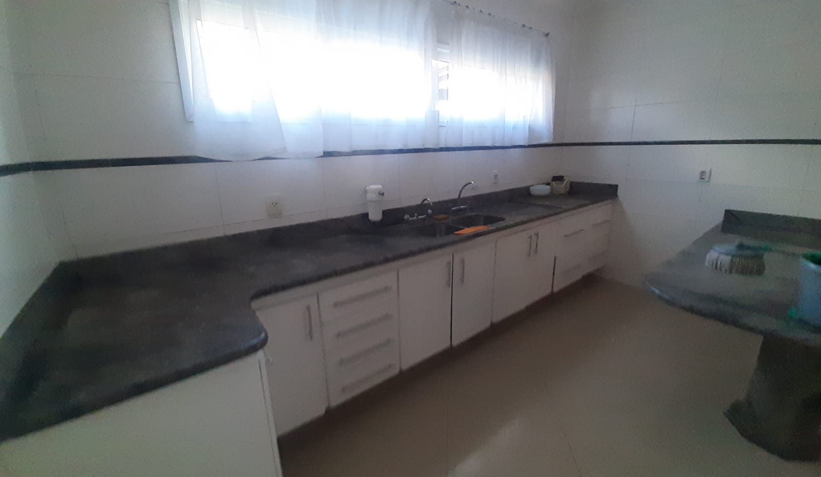 Imagem Casa de Condomínio com 4 Quartos à Venda, 300 m²em Medeiros - Jundiaí Imagem Casa de Condomínio com 4 Quartos à Venda, 300 m²em Medeiros - Jundiaí