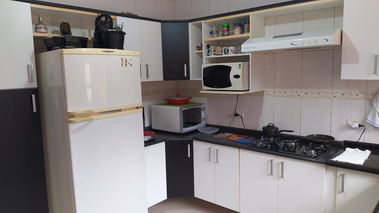 Imagem Casa com 5 Quartos à Venda, 146 m²em Vila Mogilar - Mogi das Cruzes Imagem Casa com 5 Quartos à Venda, 146 m²em Vila Mogilar - Mogi das Cruzes