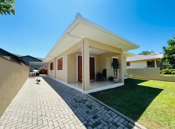 Imagem Casa com 2 Quartos à Venda, 125 m²em Várzea Grande 1º de Maio - Gramado